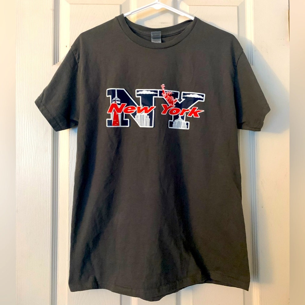 Gilden, Medium sized t-shirt, Gray colored